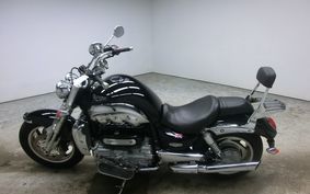 TRIUMPH ROCKET III 2004 LC1035