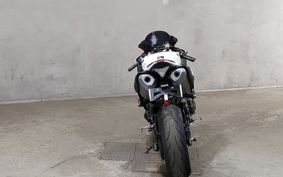 YAMAHA YZF-R1 RN23