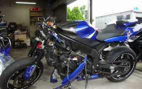 YAMAHA YZF-R1 2004 RN13