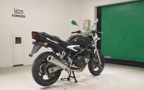 SUZUKI BANDIT 250 V Type GJ77A