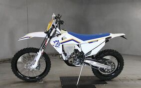 HUSQVARNA FE250 ヘリテージ UAA