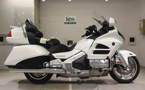 HONDA GL 1800 GOLD WING 2014 SC68