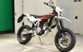 HUSQVARNA SM250R