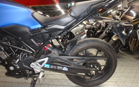 HONDA CB250R MC52