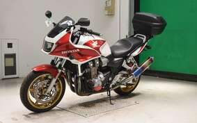 HONDA CB1300SB SUPER BOLDOR A 2006 SC54