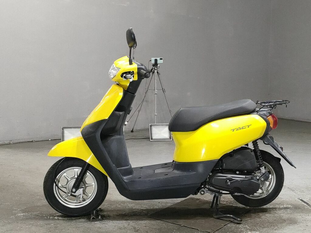 Скутер honda tact af79