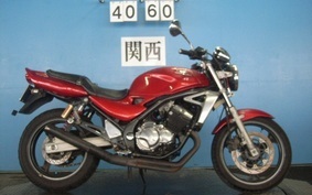 SUZUKI GSX250FX ZR250C