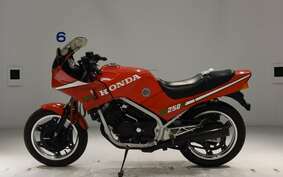 HONDA VT250FE MC08