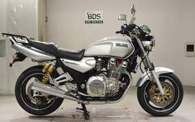 YAMAHA XJR1300 1999 RP01J