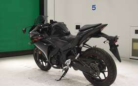 YAMAHA YZF-R25 A RG10J