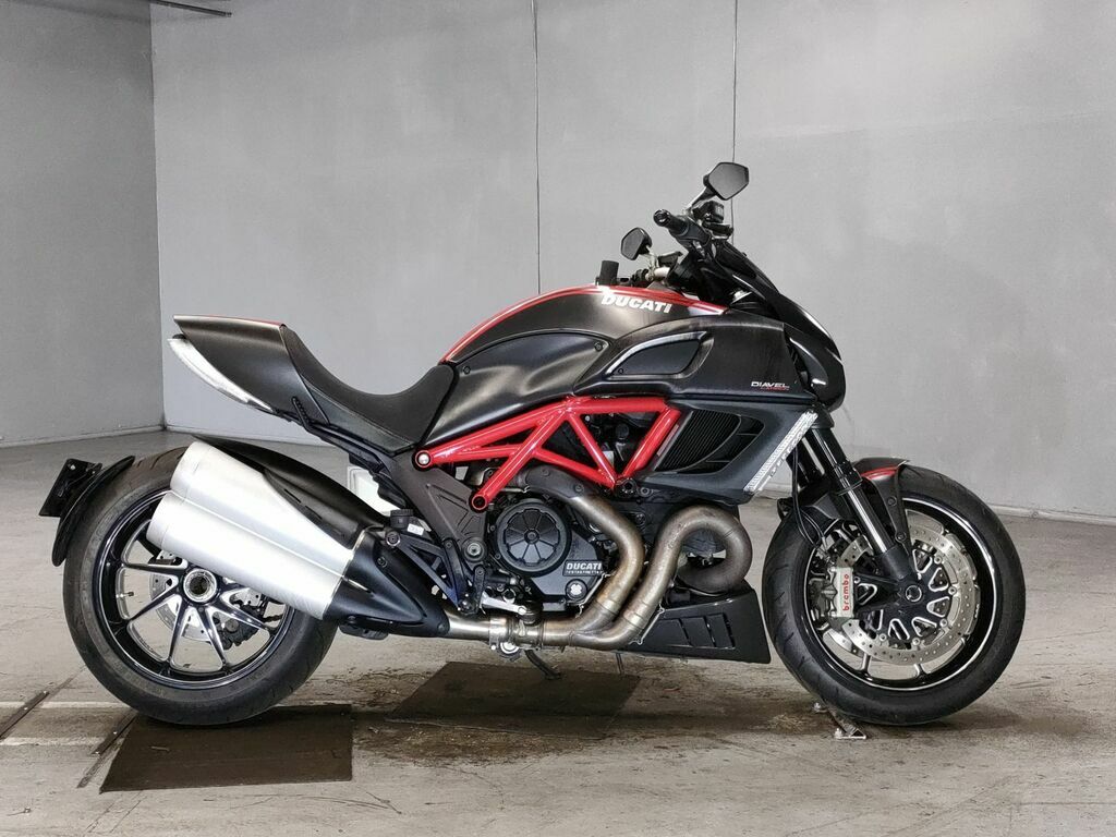 Ducati Diavel Carbon 2011