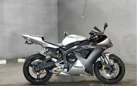 YAMAHA YZF-R1 2002 RN091