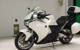 HONDA VFR1200F DCT 2010 SC63