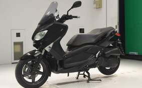 YAMAHA X-MAX 125 