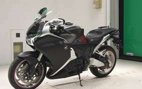 HONDA VFR1200F DCT 2011 SC63