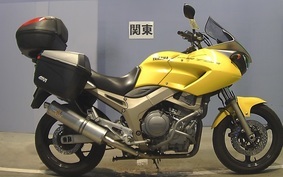 YAMAHA TDM900 2002 RN08