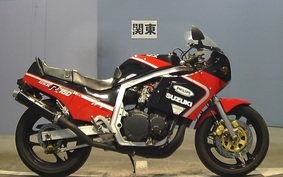 SUZUKI GSX-R750 1988 GR71G