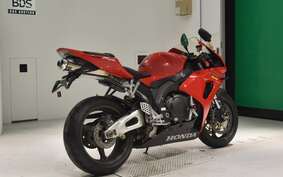 HONDA CBR1000RR 2006 SC57