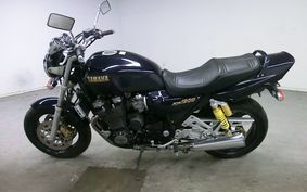 YAMAHA XJR1200 1997 4KG