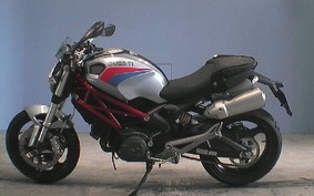 DUCATI MONSTER 696 + 2009 M500A