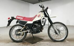 YAMAHA DT125 17F