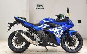 SUZUKI GSX250RA DN11A