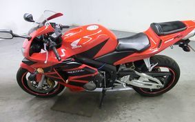 HONDA CBR600RR 2003 PC37