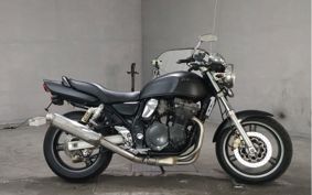SUZUKI INAZUMA 400 GK7BA