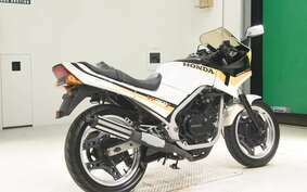 HONDA VT250FE MC08