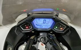 HONDA NM4 VULTUS -02 2015 RC82