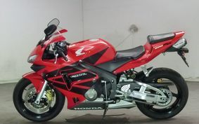 HONDA CBR600RR 2004 PC37