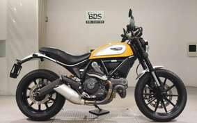 DUCATI SCRAMBLER ICON 2015