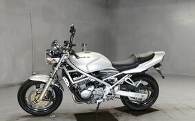 SUZUKI BANDIT 250 GJ77A