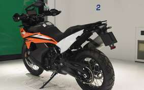 KTM 890 ADVENTURE	 2024