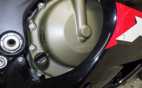 HONDA CBR600F GEN 3 2003 PC35