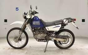 SUZUKI DJEBEL 200 (DR200SE) SH42A