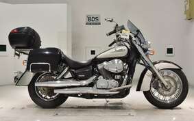 HONDA SHADOW 750 Gen. 3 ABS 2010 RC56