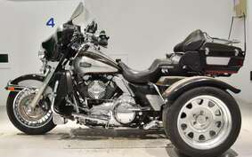 HARLEY FLHTCU TRIKE 1580 2010 FC4