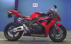 HONDA CBR1000RR 2006 SC57