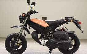 SUZUKI TR50 STREET MAGIC Gen.2 CA1LB