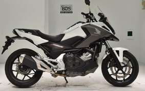 HONDA NC750X A 2020 RC90