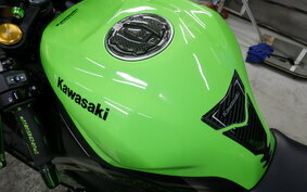 KAWASAKI ZX-25R ZX250E