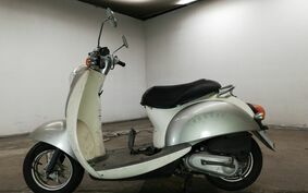 HONDA CREA SCOOPY I AF55