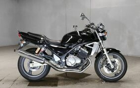 SUZUKI GSX250FX ZR250C