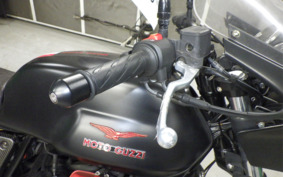 MOTO GUZZI V7 CARBON 2018