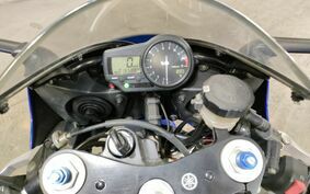 YAMAHA YZF-R1 2000 RN04