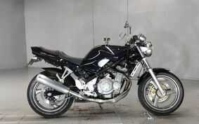 SUZUKI BANDIT 250 GJ74A