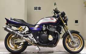 HONDA CB1300SF SUPER FOUR 2002 SC40