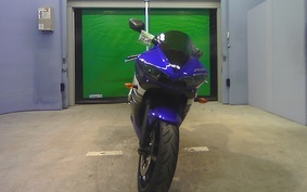 YAMAHA YZF-R6 2004 RJ05