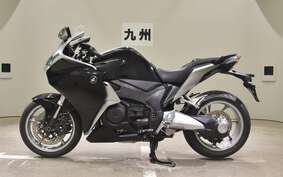 HONDA VFR1200F 2016 SC63